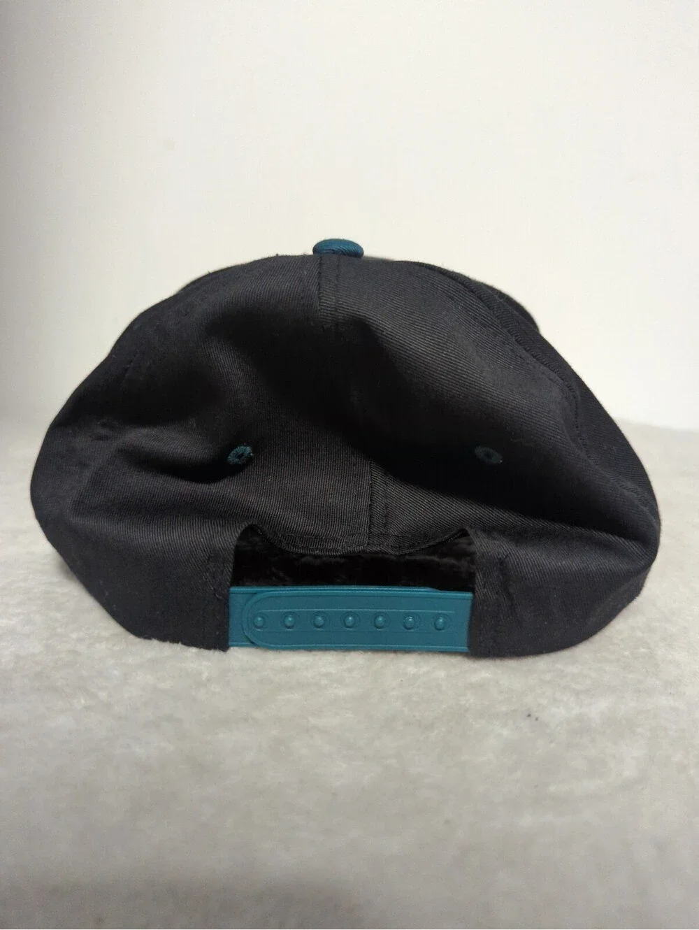 Vintage San Jose Sharks Logo 7 Snapback Cap Hat